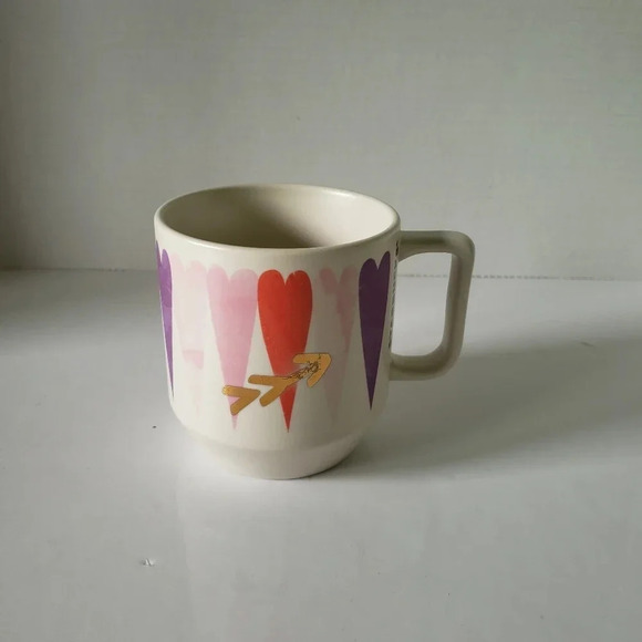 Starbucks  12oz Valentine's Watercolor Hearts and Arrow Coffee Mug. - Picture 3 of 6